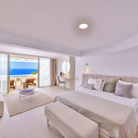 La Kumsal Kaş
